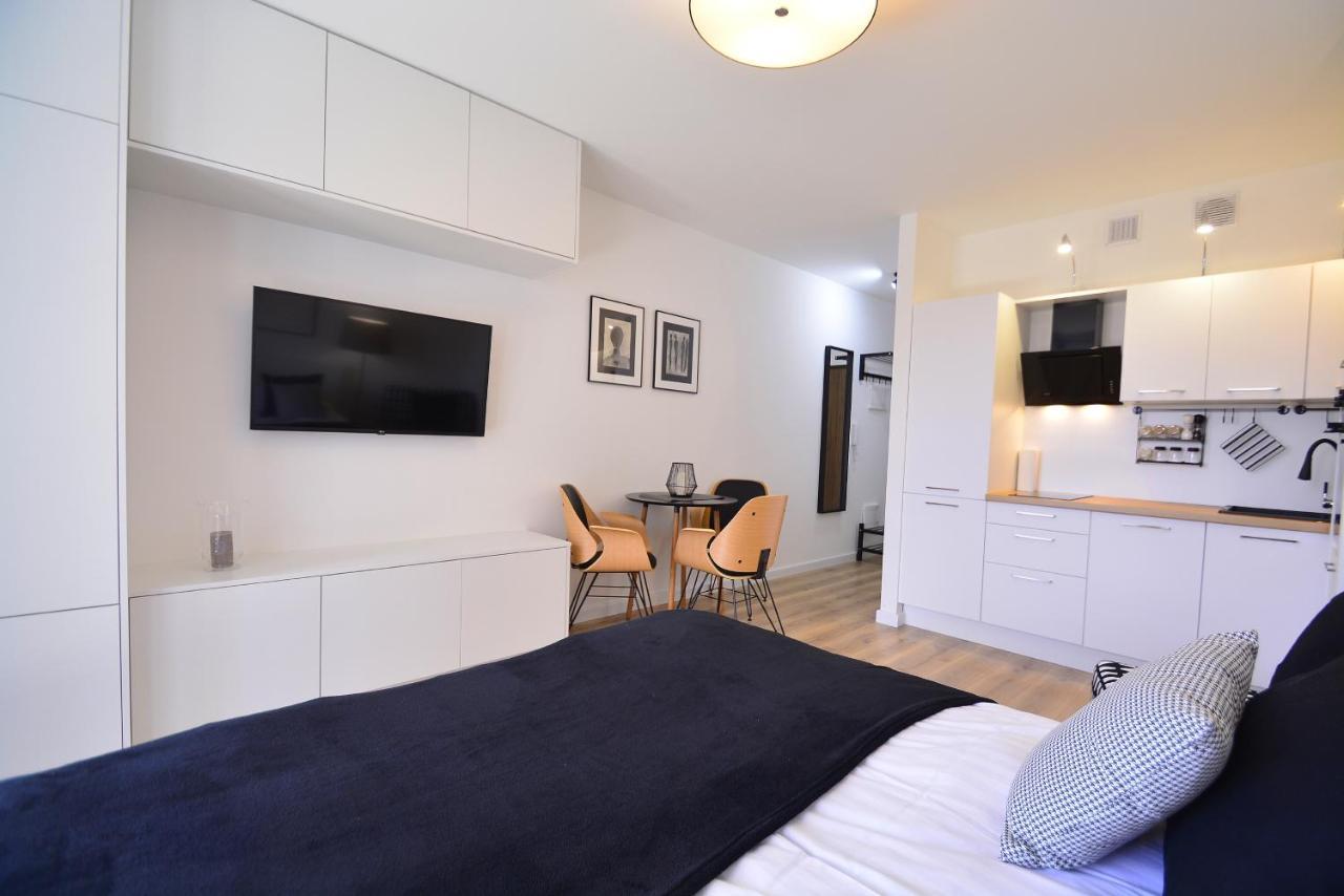 Apartamenty Bryza-Matejki 1B-Parking Свиноуйсьце Экстерьер фото