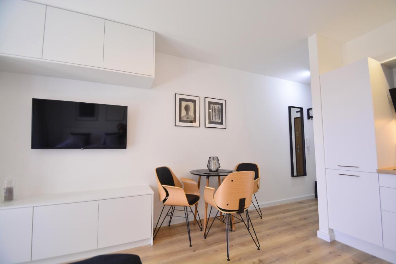 Apartamenty Bryza-Matejki 1B-Parking Свиноуйсьце Экстерьер фото