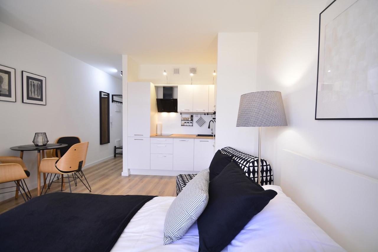 Apartamenty Bryza-Matejki 1B-Parking Свиноуйсьце Экстерьер фото